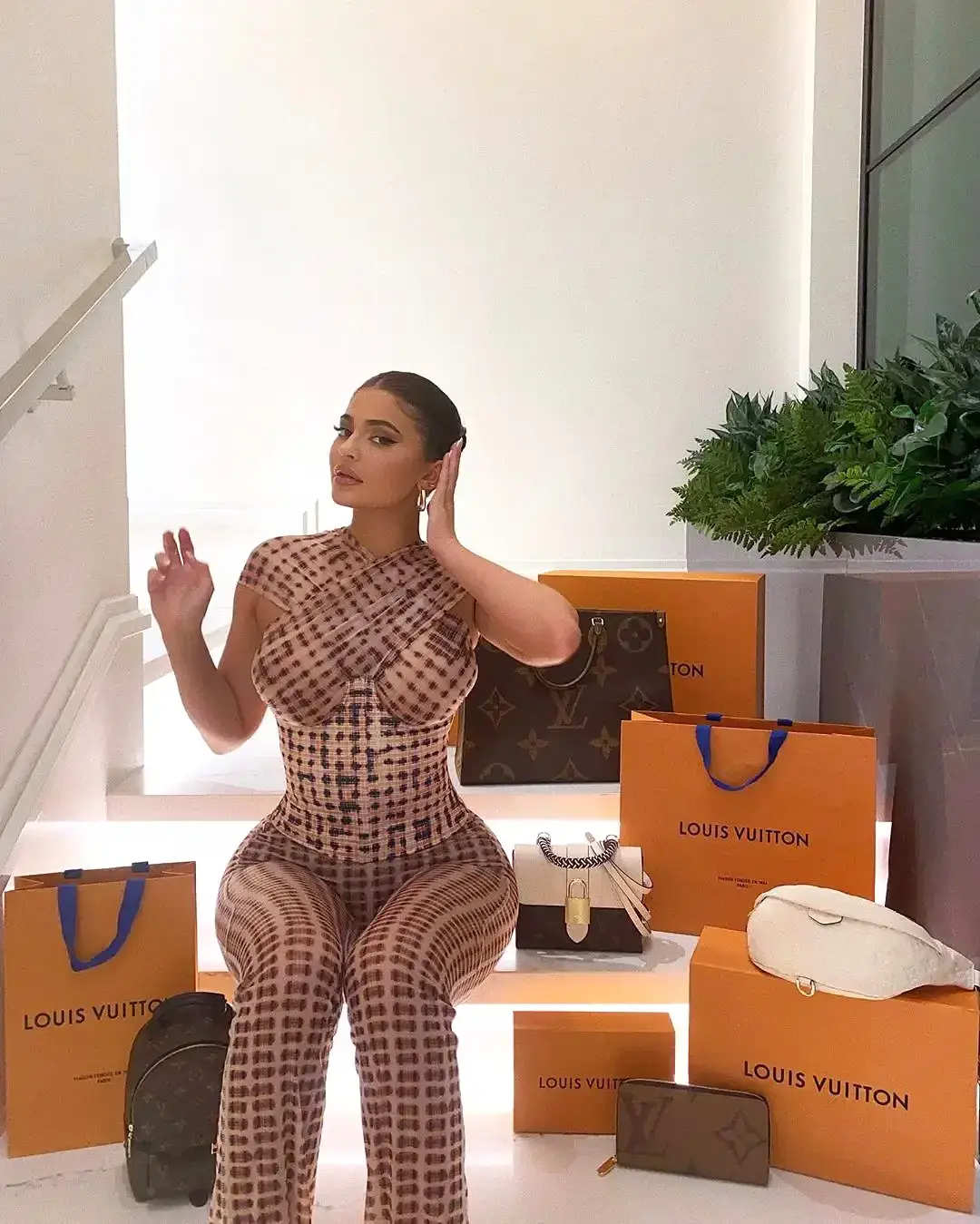 Kylie Jenner giveaway